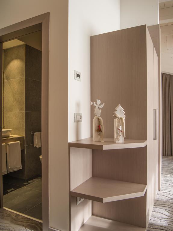 Hotel Miramonti Мадонна-ди-Кампильо Экстерьер фото